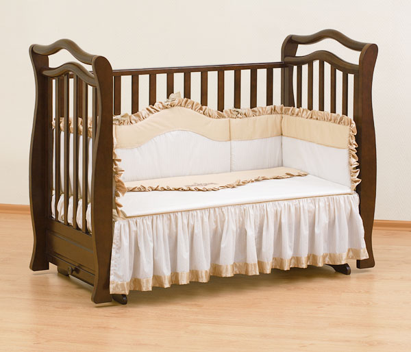 Кроватка для новорожденных Magico, карамель  